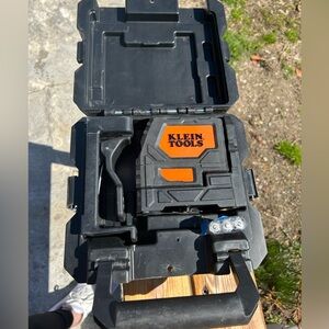 The Klein Tools Self-Levelling Cross-Line Laser Level